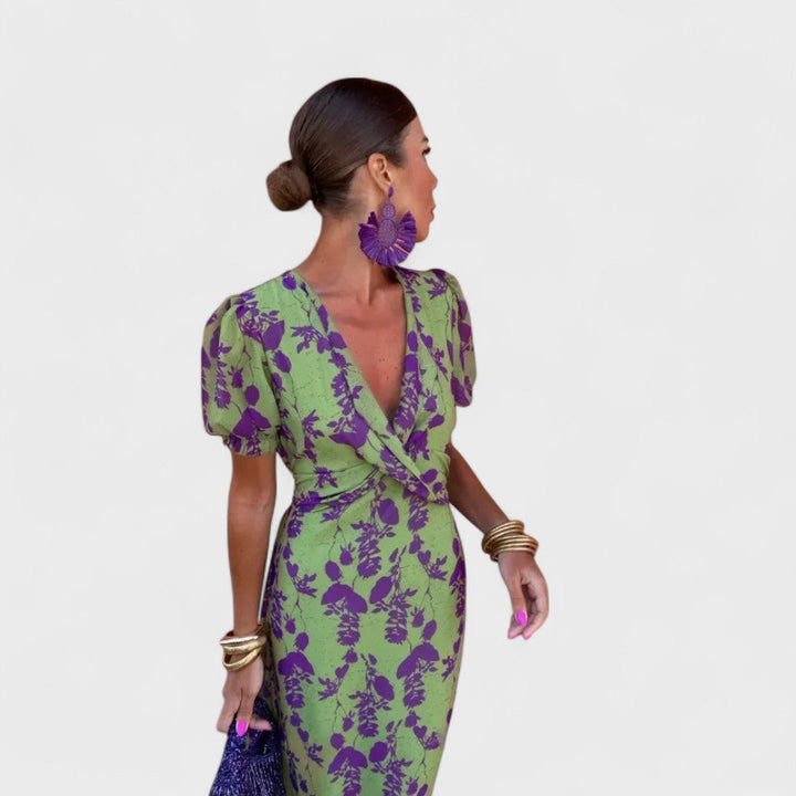 Carmen | Robe Élégante Premium avec Décolleté Profond