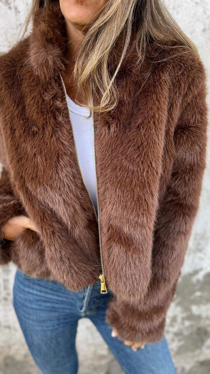 Manteau en fourrure avec fermeture éclair