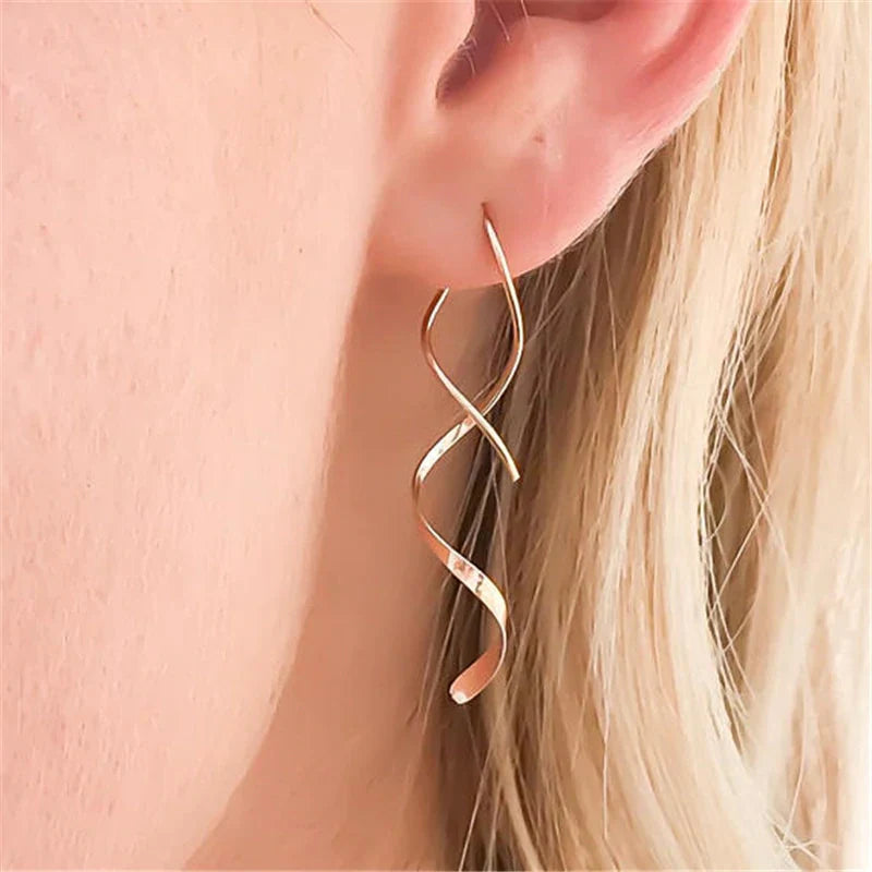 PAIRE DE BOUCLES D'OREILLES EN OR SPIRALÉES