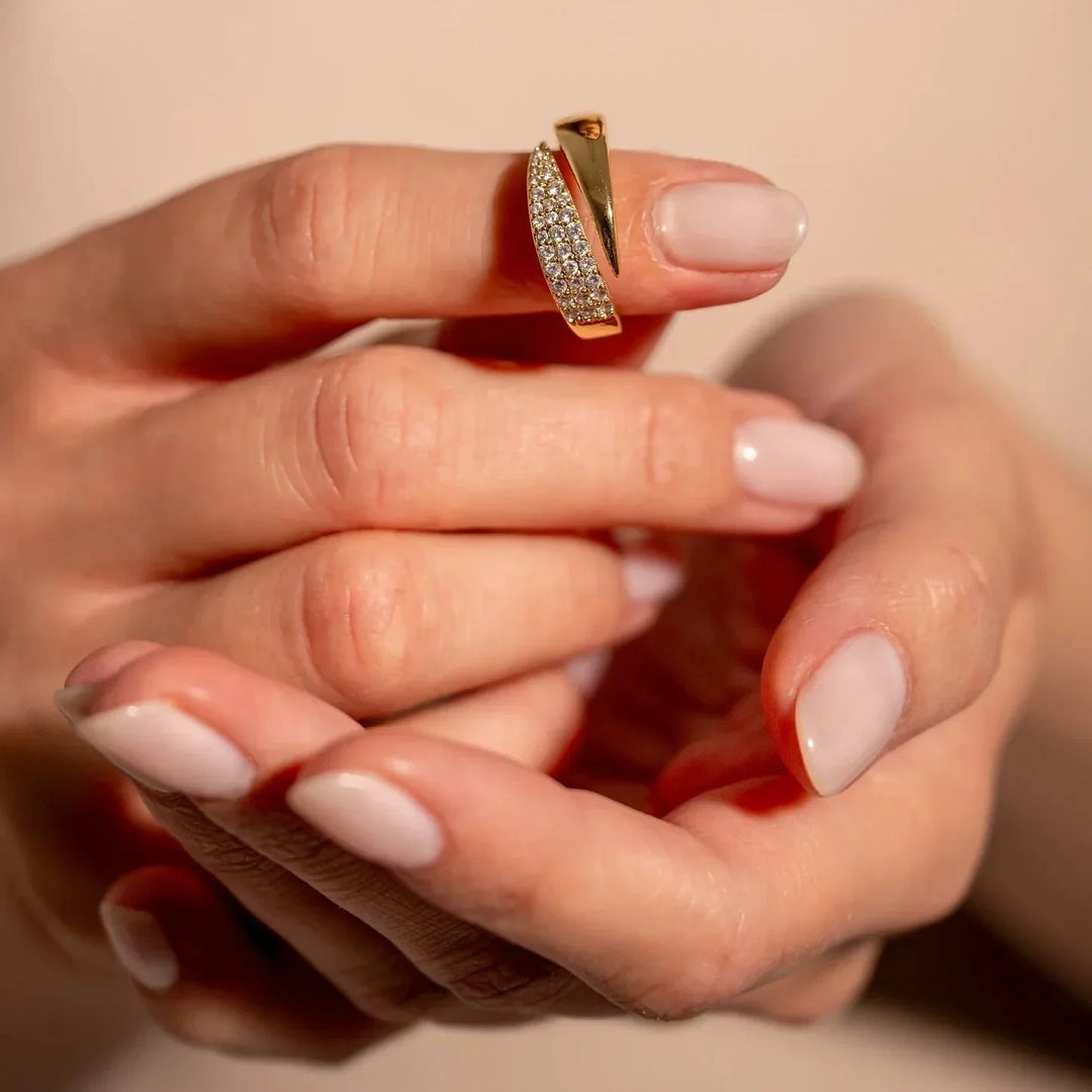 Éloïse – Une bague à la brillance intemporelle
