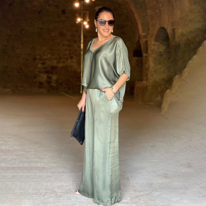 Pauline - Shimmering Satin Set