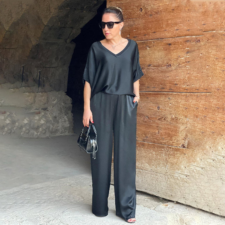 Pauline - Shimmering Satin Set